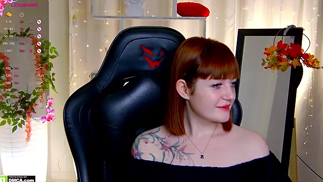 Ashley Nicks online show from 10-31-25, 01:02