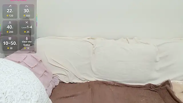 pppYukaqqq online show from 11-17-25, 10:52