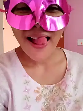 Ronak kaur online show from 10-18-25, 03:52