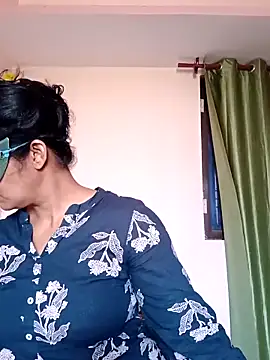 Ronak kaur online show from 04-19-26, 03:51