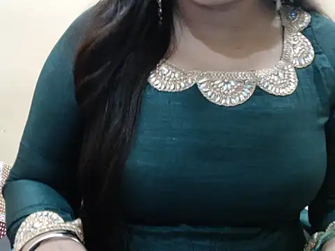 Surjeet Kaur online show from 06-17-26, 07:19