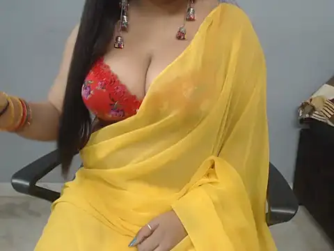 Snapshot of Surjeet_Kaur chatting on 03-06-25, 08:41 Surjeet Kaur online show from 03-06-25, 08:41