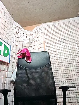 isis milove online show from 04-08-26, 11:22