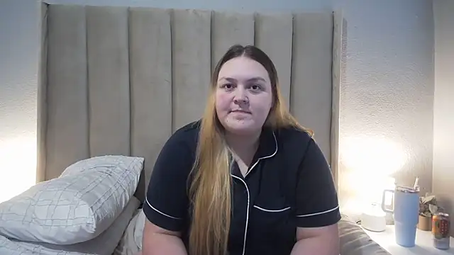 Neytjie online show from 05-23-26, 01:43