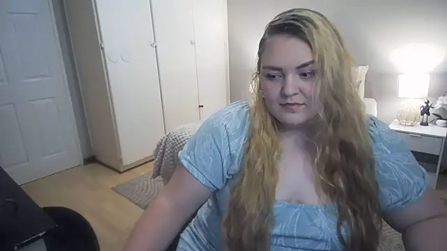 Snapshot of Neytjie chatting on 11-20-25, 06:08 Neytjie online show from 11-20-25, 06:08