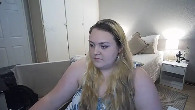 Snapshot of Neytjie chatting on 11-27-25, 06:08 Neytjie online show from 11-27-25, 06:08