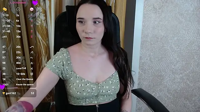 Snapshot of KateForLove chatting on 03-05-25, 02:23 KateForLove online show from 03-05-25, 02:23