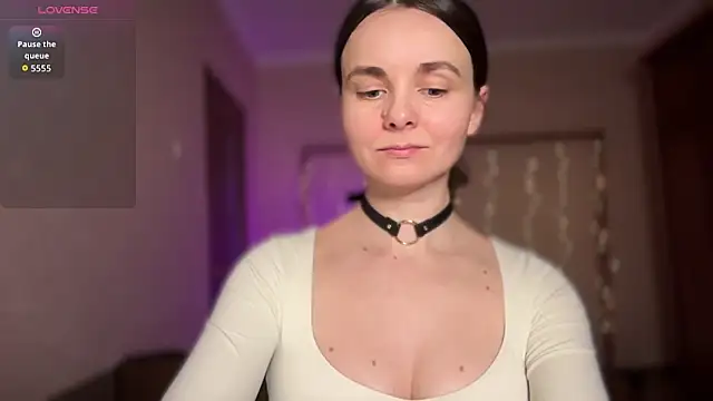 lanaloulou online show from 05-11-26, 09:12