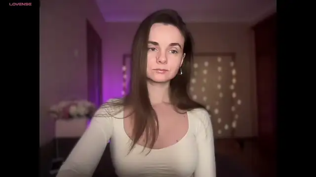 lanaloulou online show from 11-30-25, 12:11