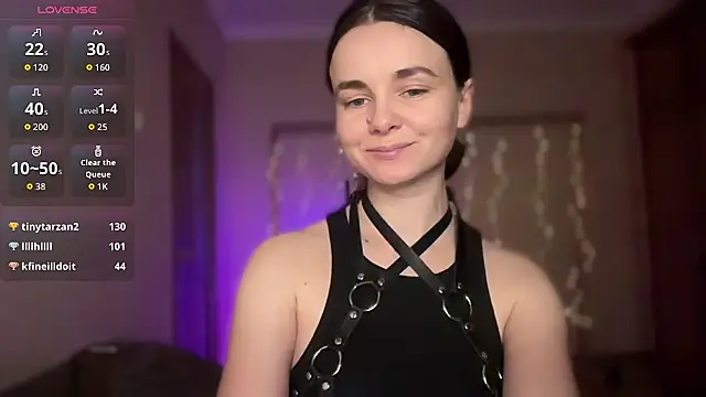 lanaloulou online show from 10-30-25, 09:55