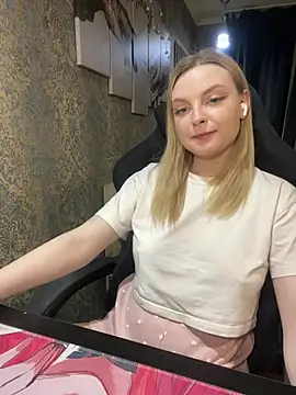 Lina ly online show from 03-12-25, 11:01