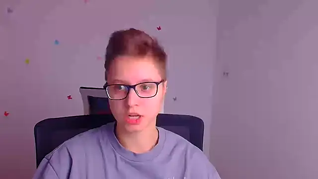 Bella Swannn online show from 03-18-25, 06:17