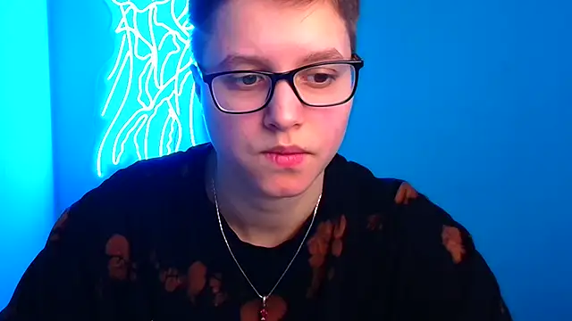 Bella Swannn online show from 03-11-25, 09:24