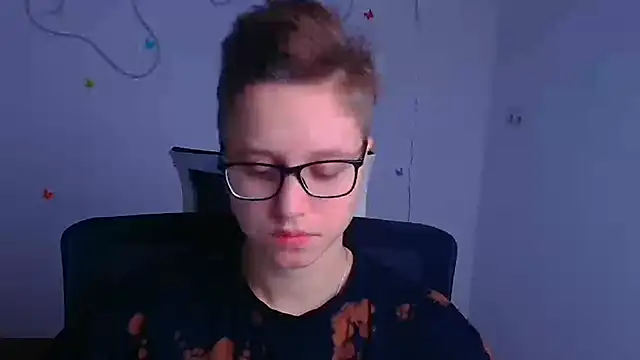 Bella Swannn online show from 03-05-25, 12:11