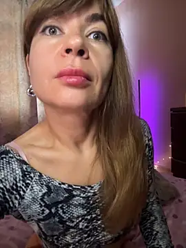 Snapshot of Mary_Kiitty chatting on 10-20-25, 08:37 Mary Kiitty online show from 10-20-25, 08:37