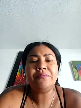 Ariana Rodriguez online show from 10-21-25, 01:10