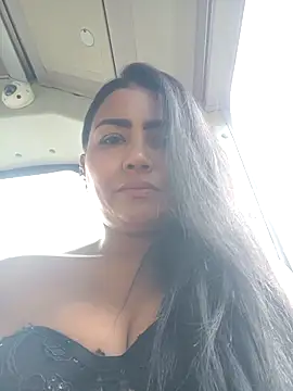 Ariana Rodriguez online show from 04-21-26, 01:07