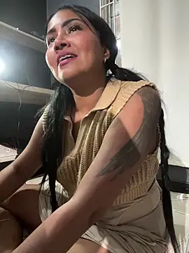 Ariana Rodriguez online show from 12-23-25, 12:22