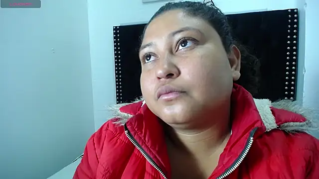 Snapshot of Ayliinn_ chatting on 03-22-25, 03:09 Ayliinn online show from 03-22-25, 03:09
