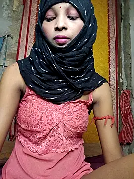 Snapshot of Cutesoma01 chatting on 10-06-25, 04:52 Cutesoma01 online show from 10-06-25, 04:52