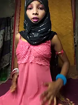 Snapshot of Cutesoma01 chatting on 09-27-25, 04:57 Cutesoma01 online show from 09-27-25, 04:57