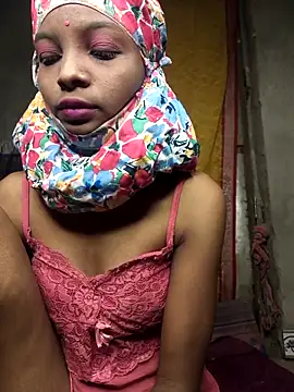 Cutesoma01 online show from 03-19-26, 10:54