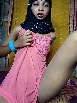 Snapshot of Cutesoma01 chatting on 09-08-25, 05:12 Cutesoma01 online show from 09-08-25, 05:12