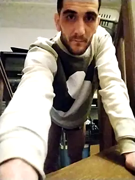 Snapshot of Anthopassif84 chatting on 03-08-25, 03:35 Anthopassif84 online show from 03-08-25, 03:35