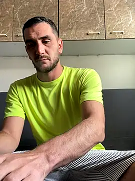 Snapshot of Anthopassif84 chatting on 10-14-25, 08:59 Anthopassif84 online show from 10-14-25, 08:59