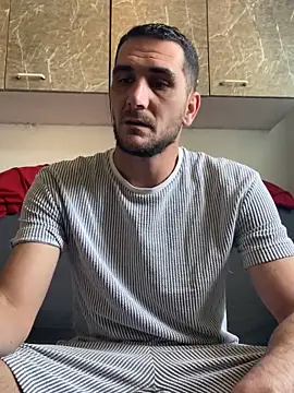 Snapshot of Anthopassif84 chatting on 10-16-25, 10:23 Anthopassif84 online show from 10-16-25, 10:23