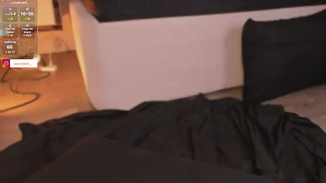 Violeta-Marquez online show from 11-30-25, 03:24