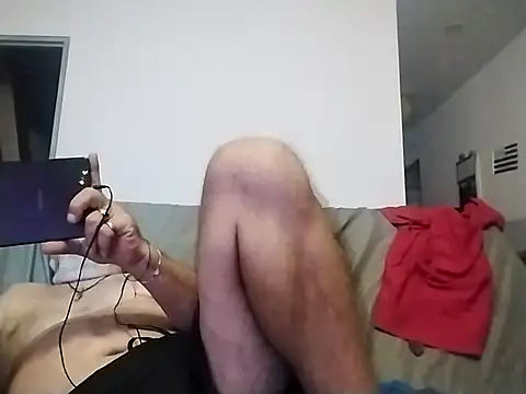 Snapshot of coolbrady17 chatting on 03-20-25, 06:31 coolbrady17 online show from 03-20-25, 06:31