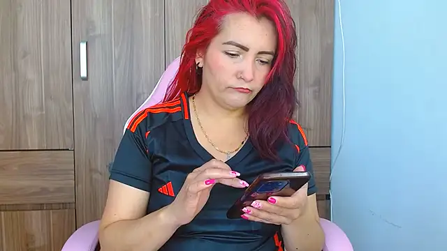 Snapshot of nanis_milf chatting on 07-07-26, 02:42 nanis milf online show from 07-07-26, 02:42