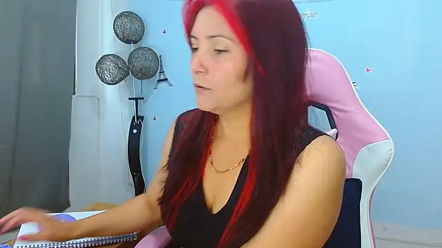 Snapshot of nanis_milf chatting on 07-10-26, 02:50 nanis milf online show from 07-10-26, 02:50