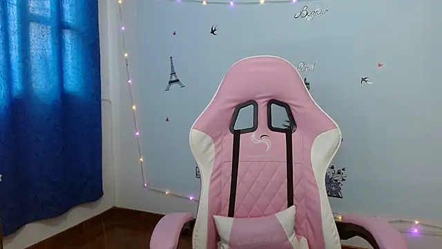 nanis milf online show from 04-17-26, 12:30