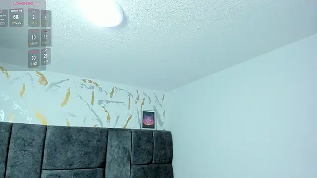 Cristal Velle online show from 03-11-26, 12:32