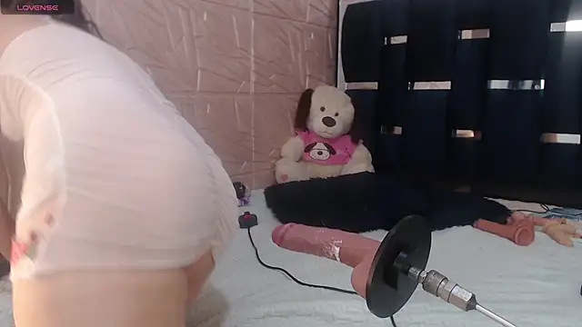 Aleska128 online show from 10-18-25, 09:11