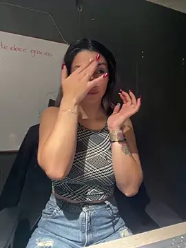 Isabella Varella online show from 12-05-25, 12:26