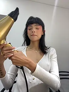 ZaraLuuv online show from 09-28-25, 04:58