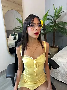 ZaraLuuv online show from 12-04-25, 04:06