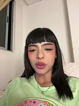 ZaraLuuv online show from 09-18-25, 03:20