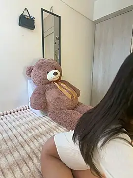 ZaraLuuv online show from 03-23-26, 06:41