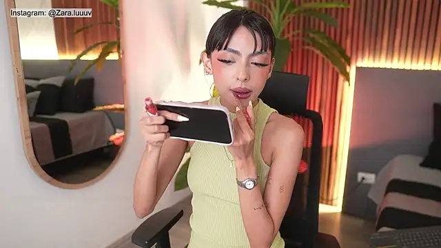 ZaraLuuv online show from 10-21-25, 04:39
