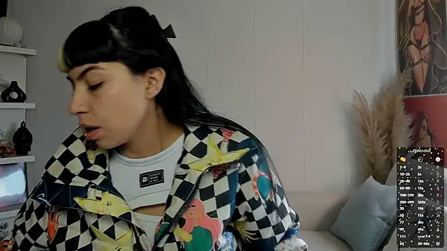 Saraa Desiree online show from 09-11-25, 12:38