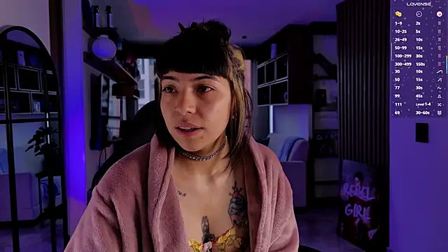 Saraa Desiree online show from 04-13-26, 03:27