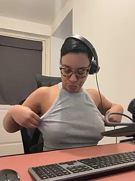 Melia Rayne online show from 02-25-26, 10:48