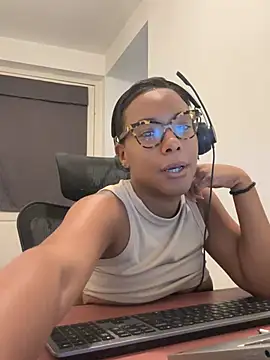 Melia Rayne online show from 07-14-26, 10:21
