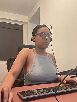 Melia Rayne online show from 03-13-26, 10:42