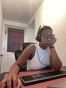 Melia Rayne online show from 07-29-26, 09:41