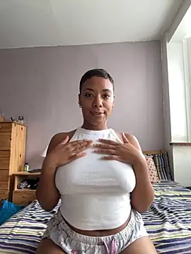 Melia Rayne online show from 10-18-25, 11:56